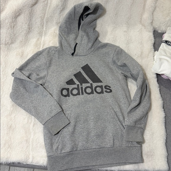 Addidas Sweater - Picture 1 of 1